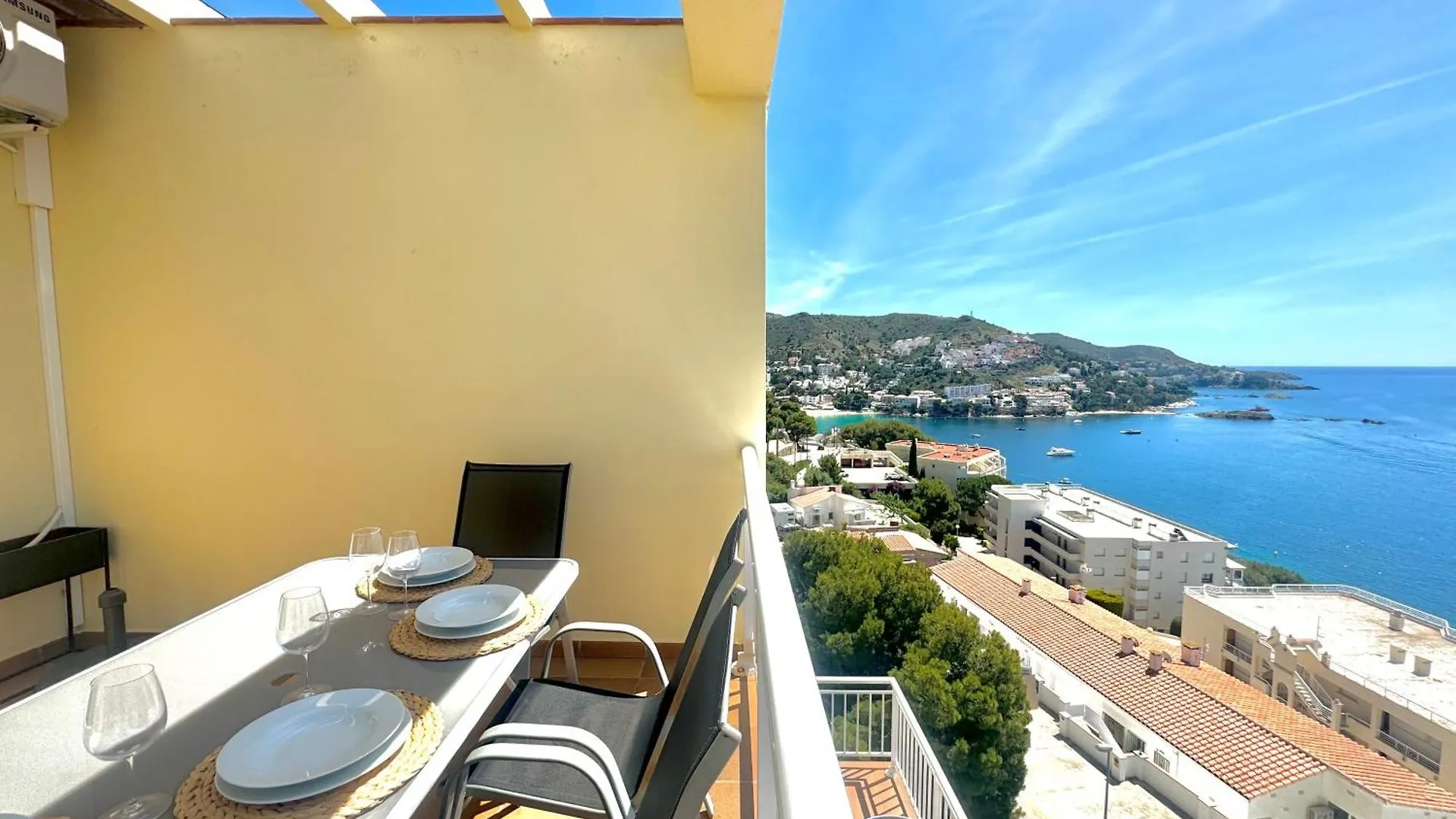 Marina 2 Apartman Roses