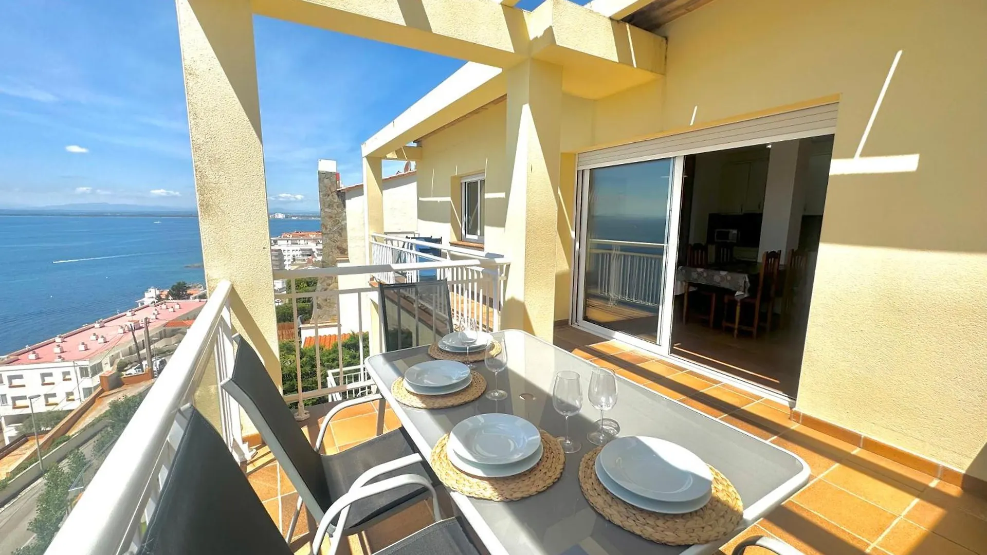 Marina 2 Apartman Roses